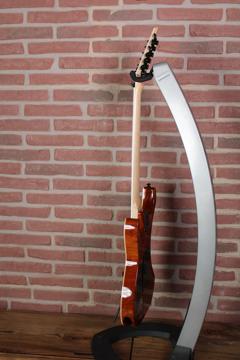 USA M-I FR-DLX EMG FM  Blood Moon